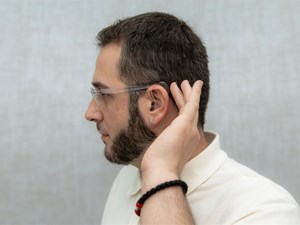 ¿Los audífonos se notan mucho?